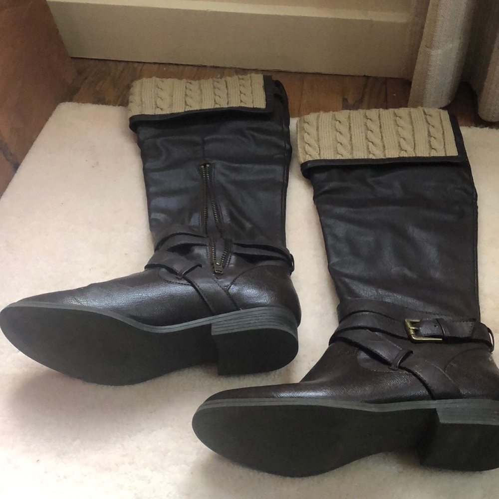 Never worn tall boots with inside zipper